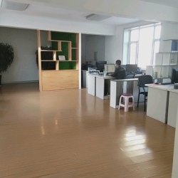 绥远房地产经纪 连接城市与家的专业桥梁